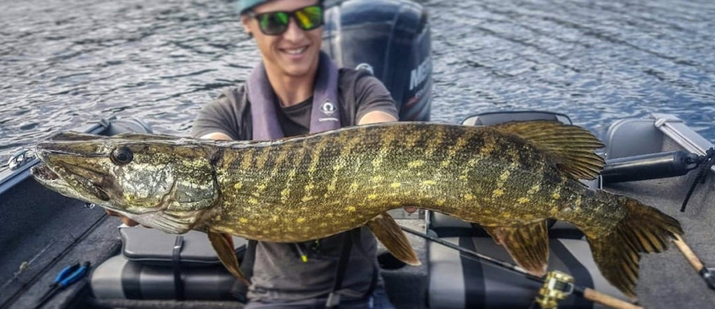 initiation pêche des carnassiers en bateau en lacs de barrage Creusois