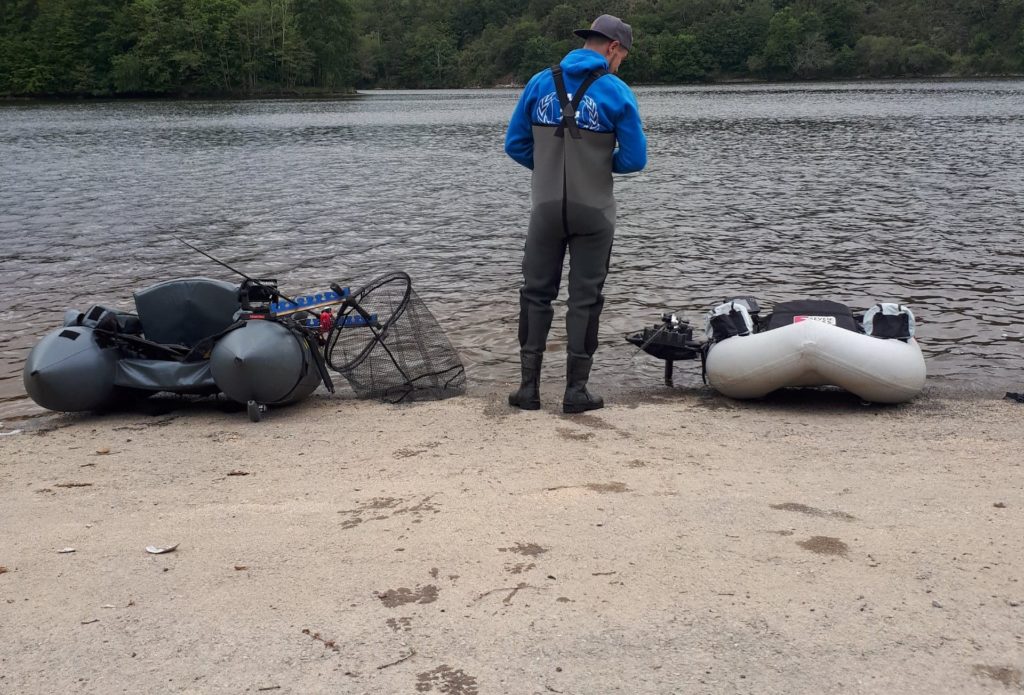 Silure en float tube