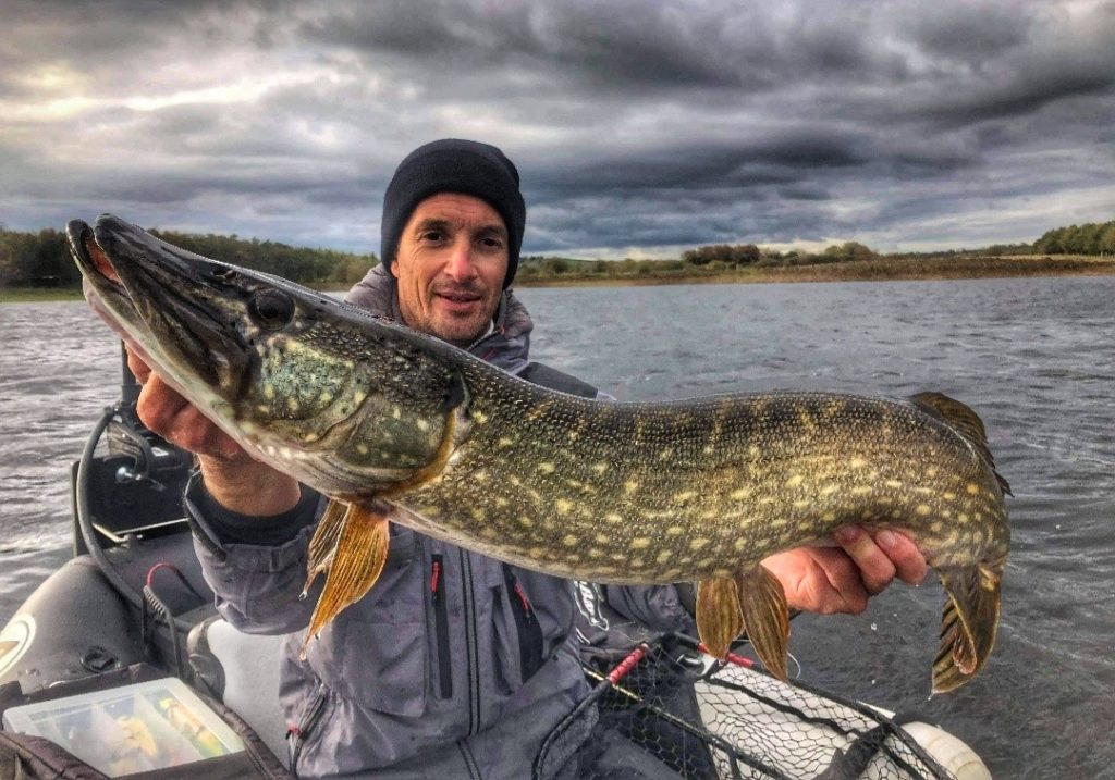 brochet en float tube en Irlande