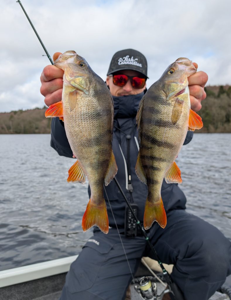 Anthony guide de pêche à Vassivière